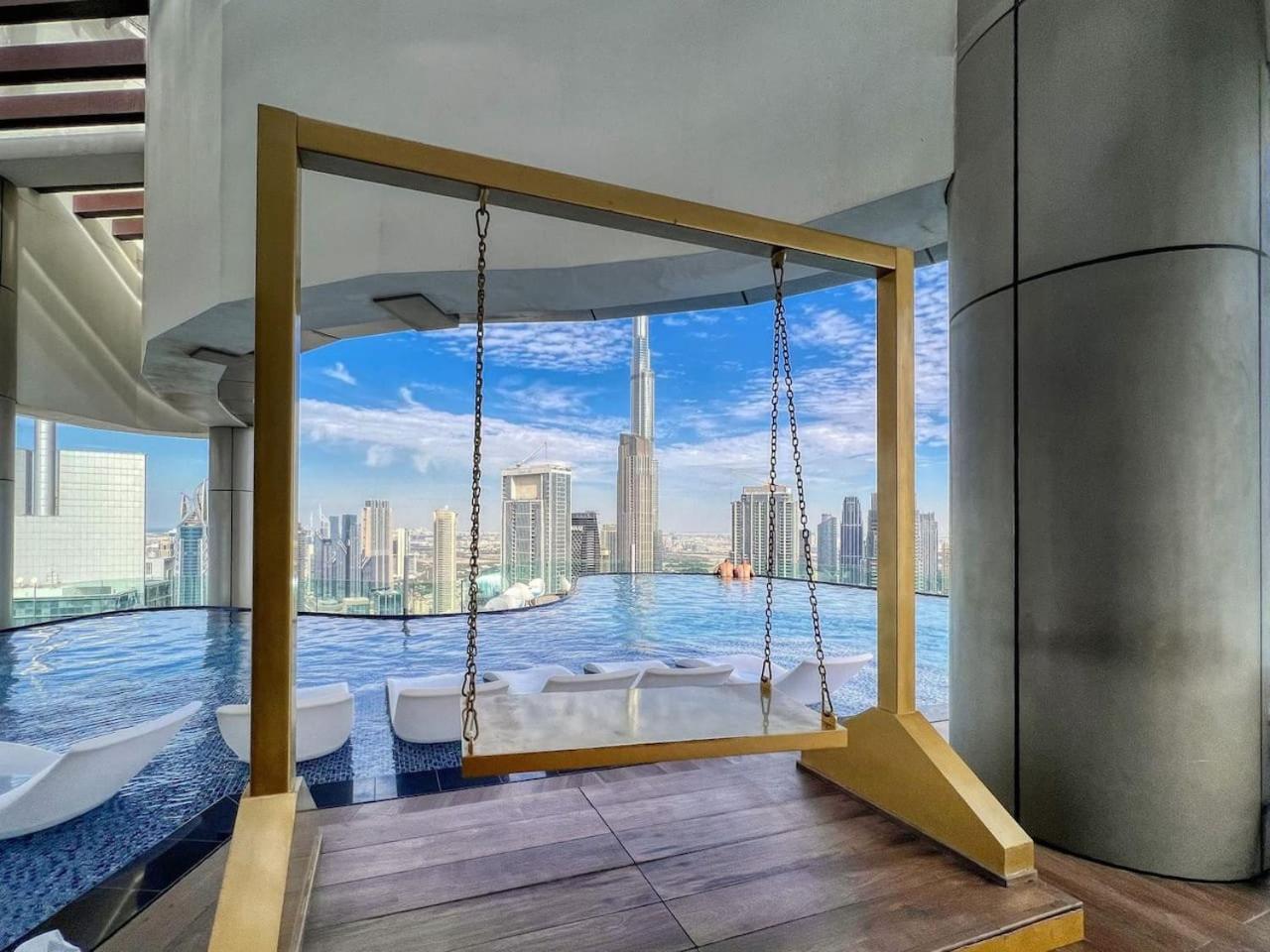 Stunning In Prime Location 5 Star Amenities * Dubai